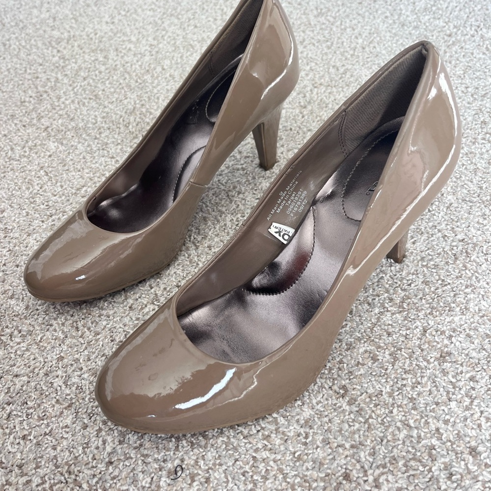 Taupe Patent Leather Pumps